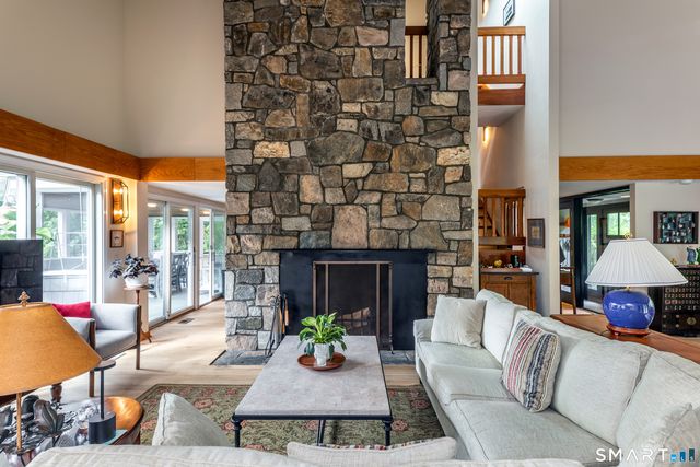 11 Gaffney Road, New Milford, CT 06776