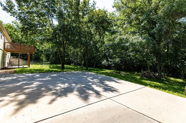 6375 SE Vollmer Drive, Lathrop, MO 64465