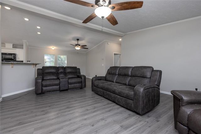 6375 SE Vollmer Drive, Lathrop, MO 64465