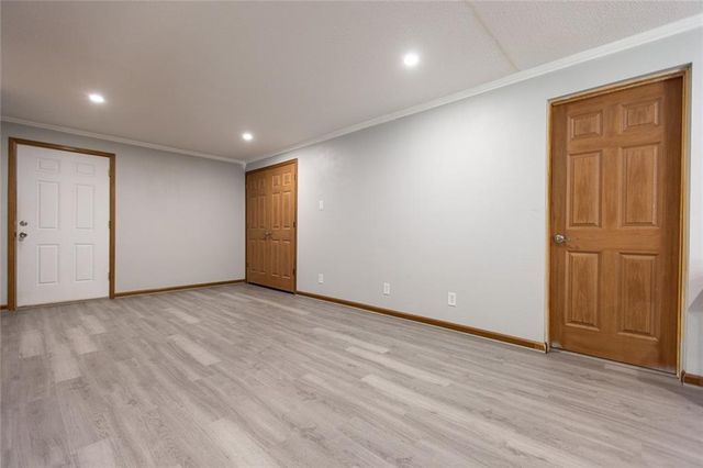 6375 SE Vollmer Drive, Lathrop, MO 64465