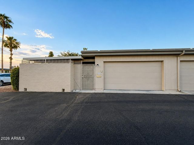 10165 W LOMA BLANCA Drive, Sun City, AZ 85351