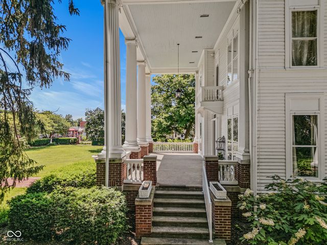 1210 16th Street, Columbus, IN 47201