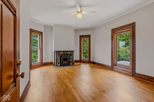 1210 16th Street, Columbus, IN 47201