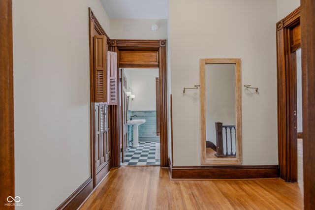 1210 16th Street, Columbus, IN 47201