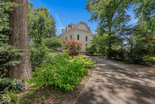 1210 16th Street, Columbus, IN 47201