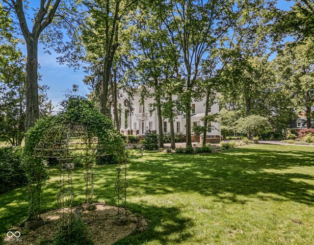 1210 16th Street, Columbus, IN 47201