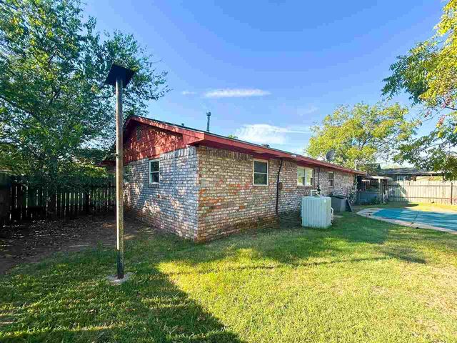 309 W Ohio, Walters, OK 73572