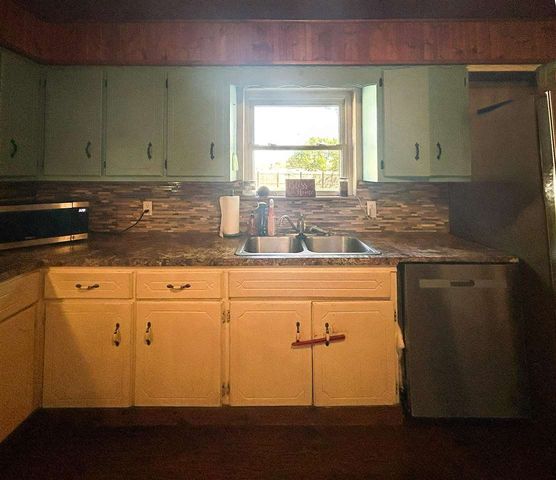 309 W Ohio, Walters, OK 73572