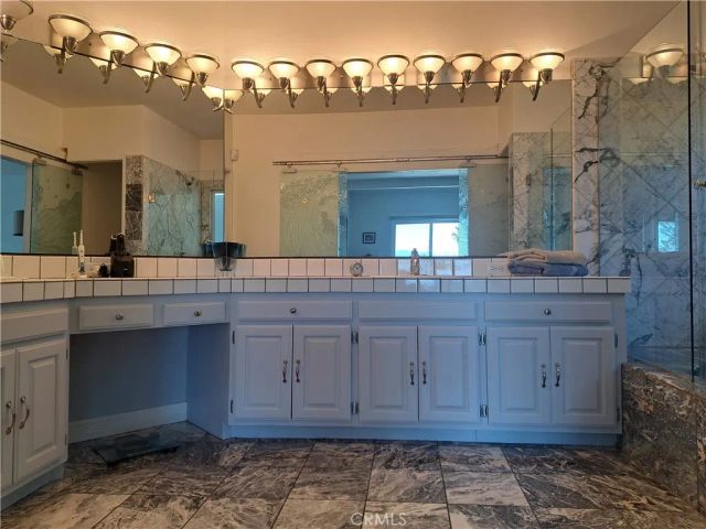 21651 Yucatan Avenue, Woodland Hills, CA 91364