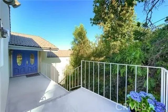 21651 Yucatan Avenue, Woodland Hills, CA 91364