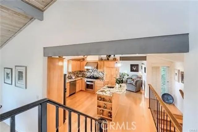 21651 Yucatan Avenue, Woodland Hills, CA 91364