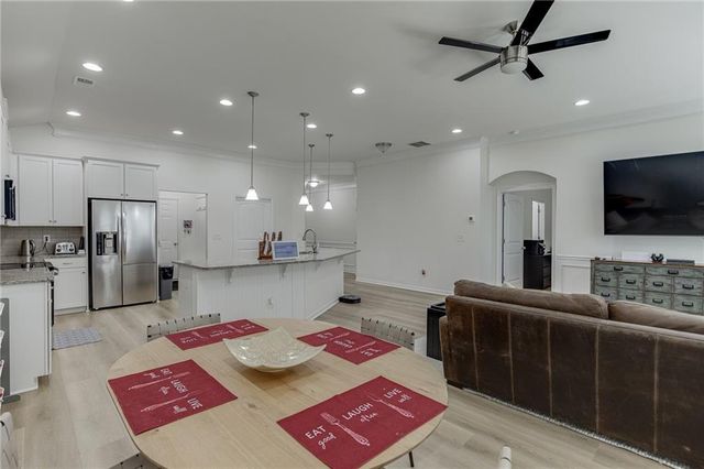 381 Eagles Bluff Way, Hoschton, GA 30548
