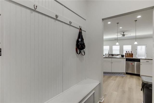 381 Eagles Bluff Way, Hoschton, GA 30548