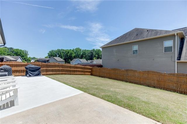 381 Eagles Bluff Way, Hoschton, GA 30548