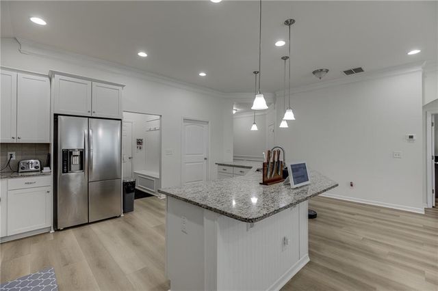381 Eagles Bluff Way, Hoschton, GA 30548