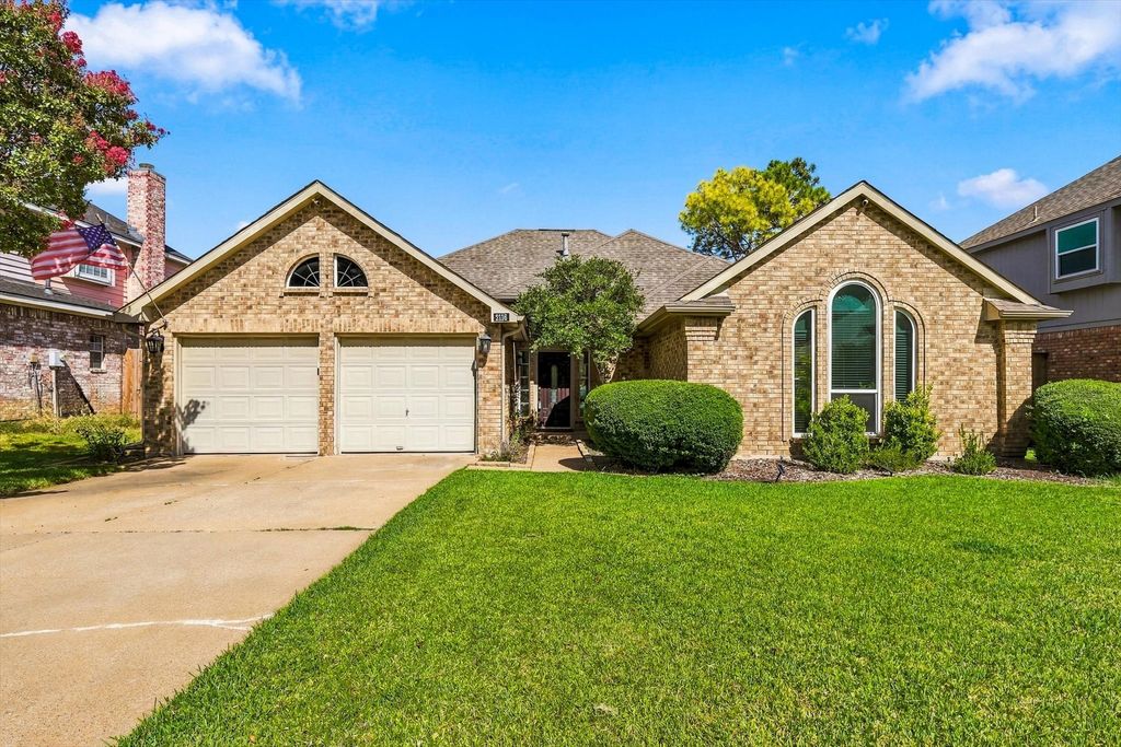 2116 Sheffield Lane, Flower Mound, TX 75028
