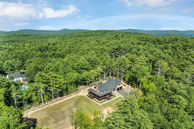 28 Lady Slipper Lane, Wolfeboro, NH 03894