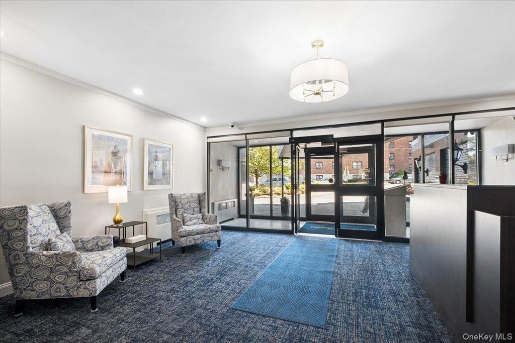 20 Old Mamaroneck Road 3L, White Plains, NY 10605 — photo 2