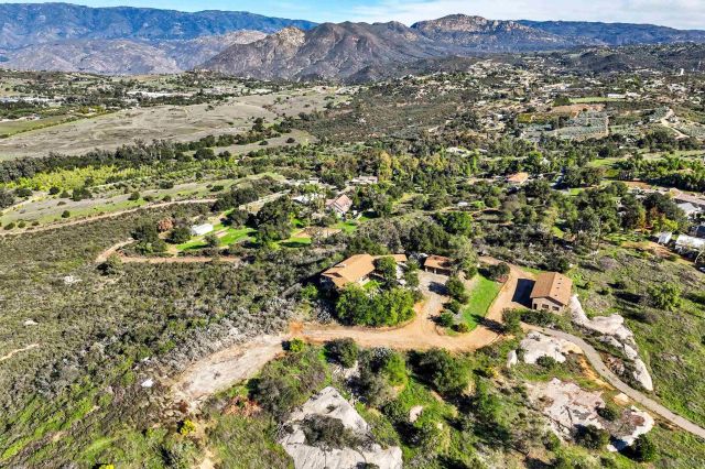 27608 Cobb Ln, Valley Center, CA 92082