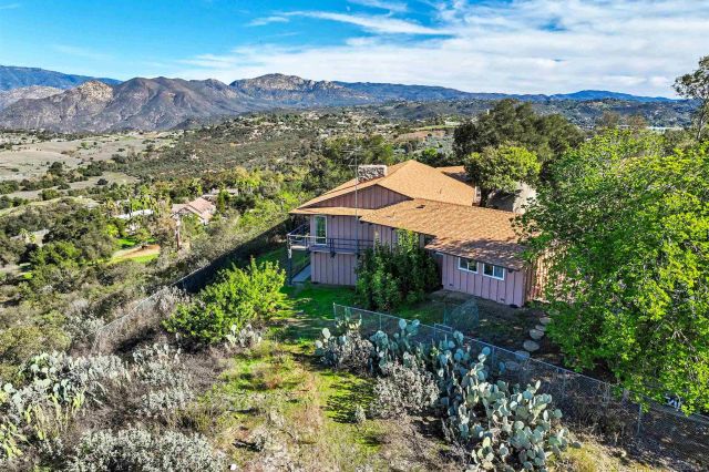 27608 Cobb Ln, Valley Center, CA 92082