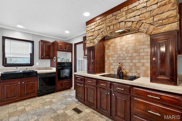 3686 State Road Z, Hillsboro, MO 63050