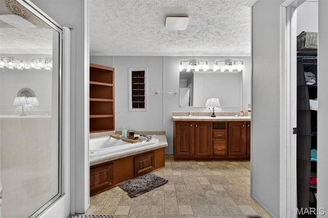 3686 State Road Z, Hillsboro, MO 63050