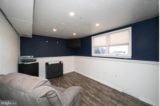 5 SUMMER AVE, Burlington, NJ 08016