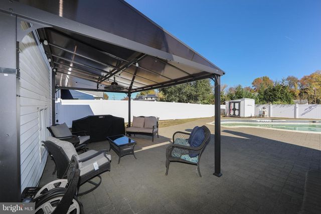 5 SUMMER AVE, Burlington, NJ 08016