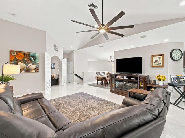 7960 Laina Lane Unit 3, Boynton Beach, FL 33437