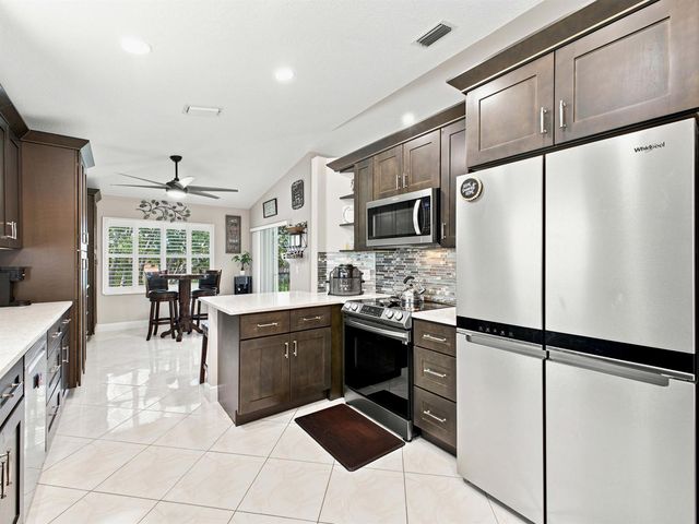 7960 Laina Lane Unit 3, Boynton Beach, FL 33437