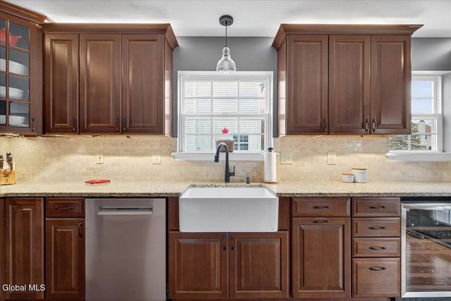 712 Adams Circle, Ballston Spa, NY 12020