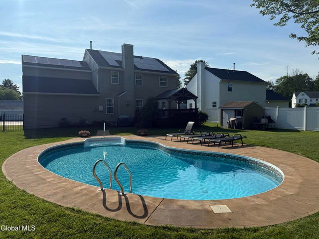 712 Adams Circle, Ballston Spa, NY 12020