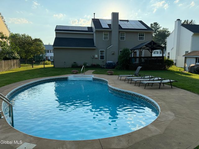 712 Adams Circle, Ballston Spa, NY 12020