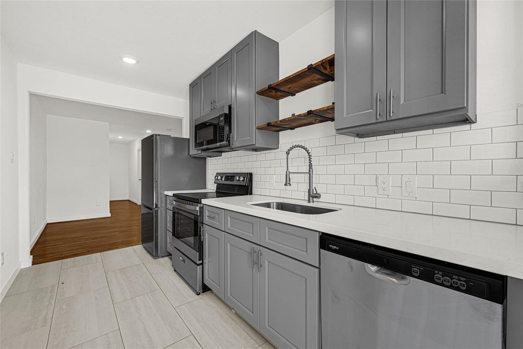 6620 Lawndale Street 3, Houston, TX 77023