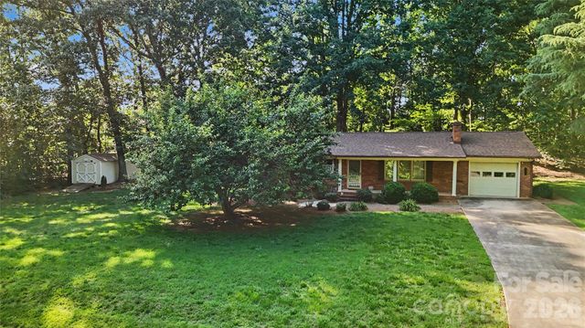 213 Bostian Lake Road, Statesville, NC 28677