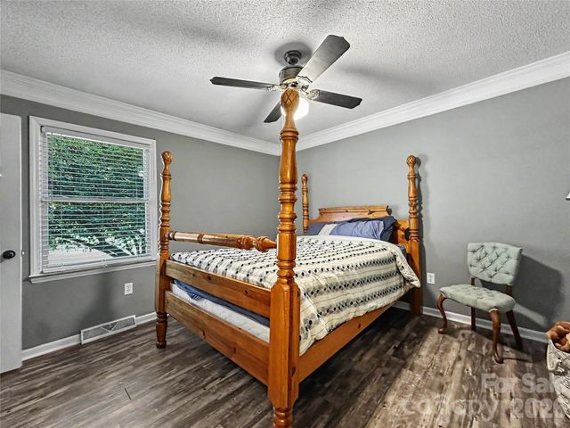 213 Bostian Lake Road, Statesville, NC 28677