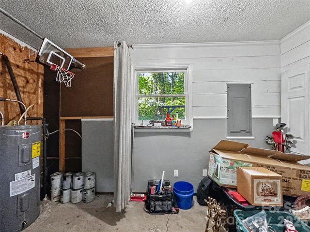 213 Bostian Lake Road, Statesville, NC 28677