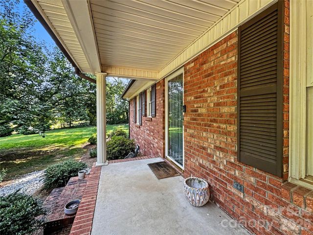 213 Bostian Lake Road, Statesville, NC 28677