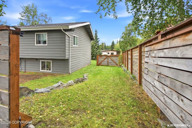 13141 Nora Drive, Anchorage, AK 99515