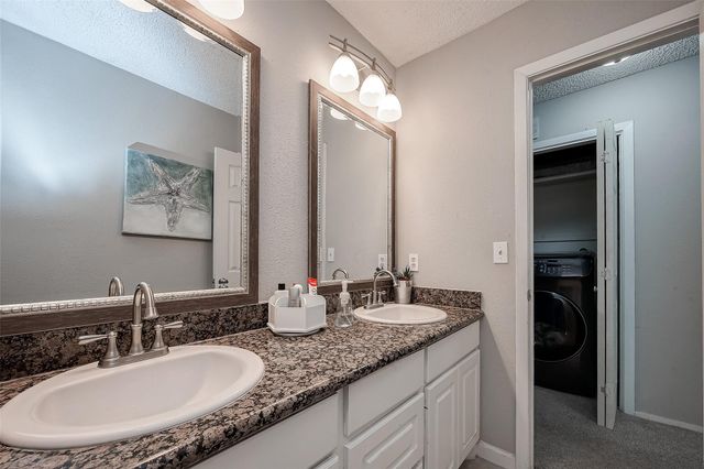 8619 Quail Burg Lane, Houston, TX 77489