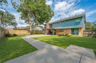 8619 Quail Burg Lane, Houston, TX 77489