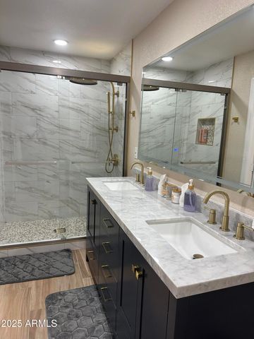 3209 E MARILYN Road, Phoenix, AZ 85032