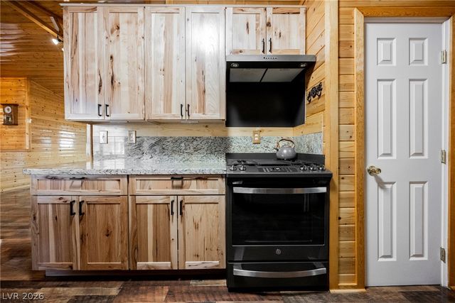 3021 Robincrest Court, North Las Vegas, NV 89031