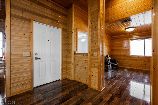 3021 Robincrest Court, North Las Vegas, NV 89031