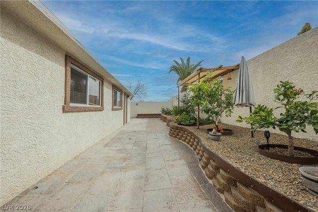 3021 Robincrest Court, North Las Vegas, NV 89031