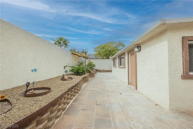 3021 Robincrest Court, North Las Vegas, NV 89031
