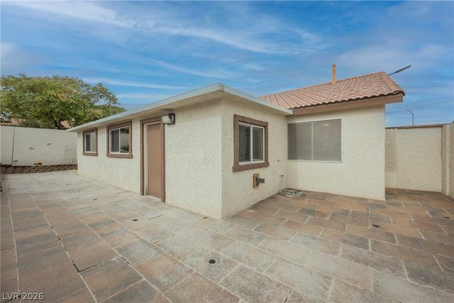 3021 Robincrest Court, North Las Vegas, NV 89031