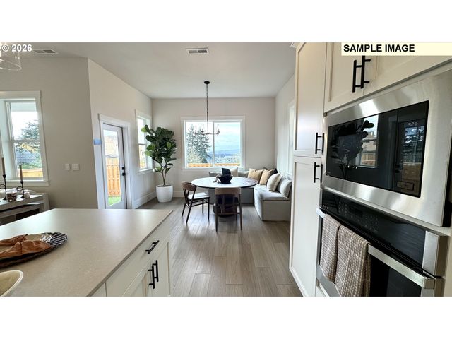 18110 Sw Hoover Ln, Beaverton, OR 97003