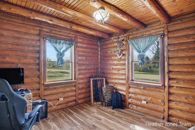 8038 N Greenville Road, Lakeview, MI 48850
