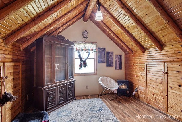 8038 N Greenville Road, Lakeview, MI 48850